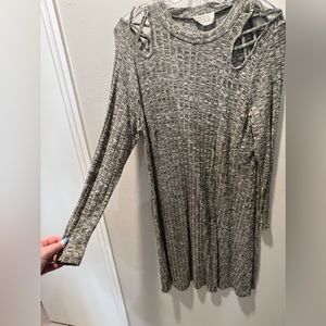 1x Long sleeve gray sweater dress/ long tunic. Open design on shoulders